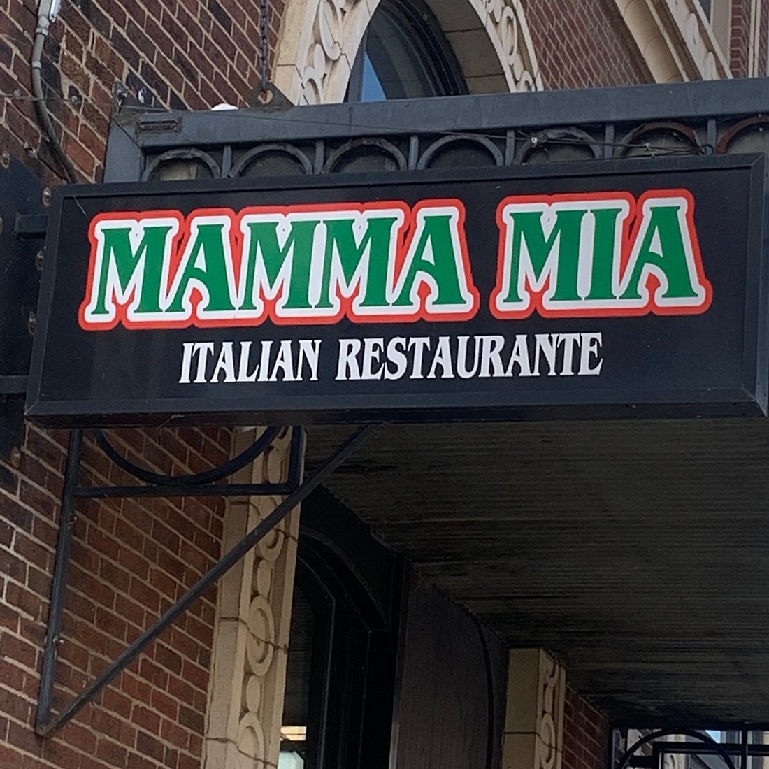 Mamma Mia hero